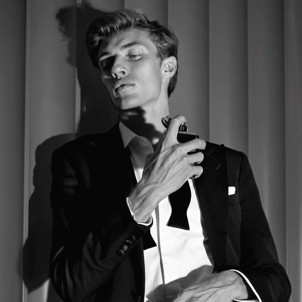 عطر "Ralph's Club" من رالف لورين - بارفام للرجال - عطر خشبي وعنبري - الصورة 5