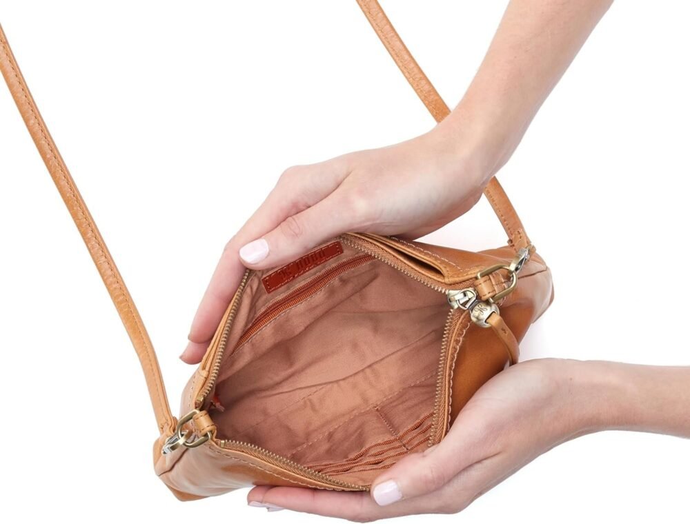 حقيبة "هوبو" "دارسي" كروس بودي من الجلد للنساء، قابلة للتحويل إلى كروس بودي ومعصم - الصورة 2