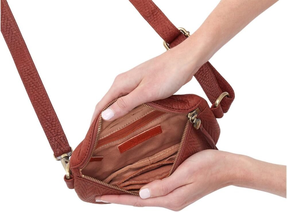 حقيبة "هوبو" فيرن بيلت بيدج للنساء - حقيبة كروس بودي وكتف قابلة للتحويل - الصورة 3