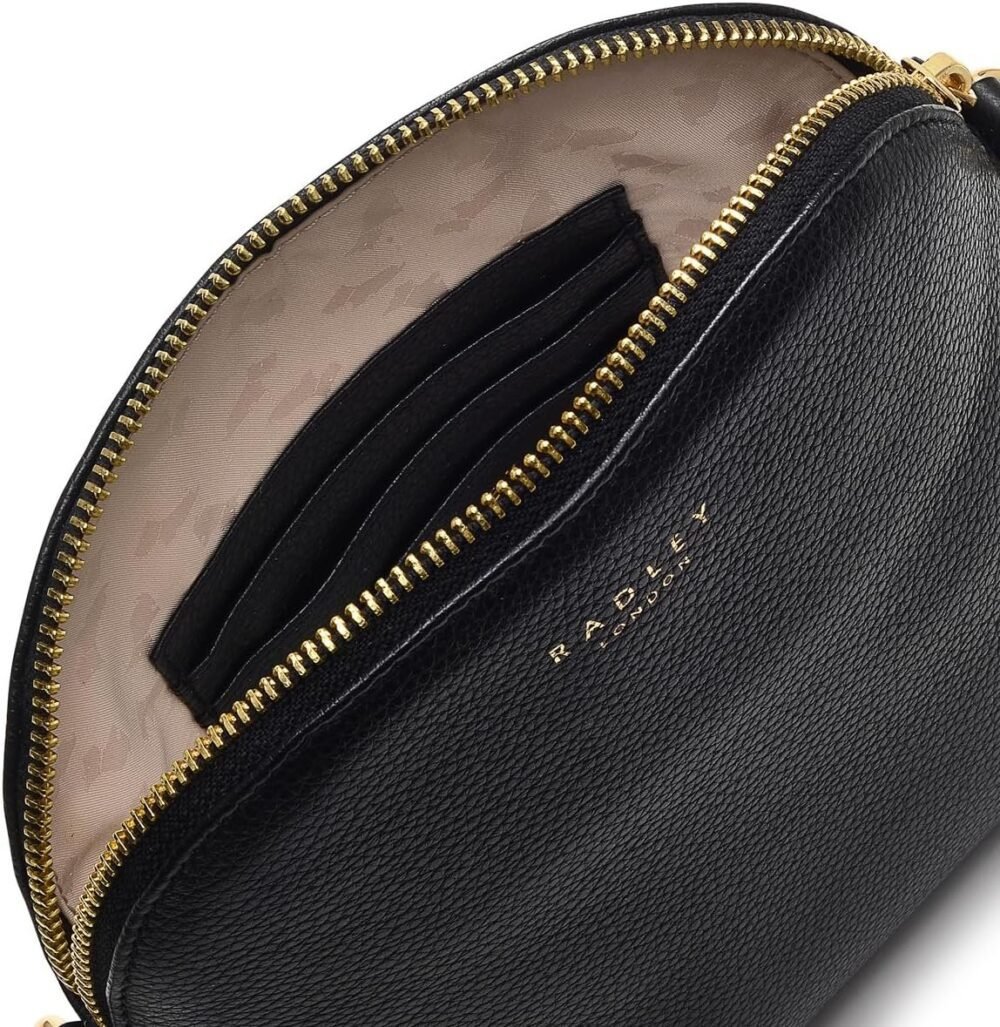 حقيبة "رادلي لندن" تشيلسي - حقيبة كروس بادي صغيرة مع سحاب علوي - أسود - الصورة 3