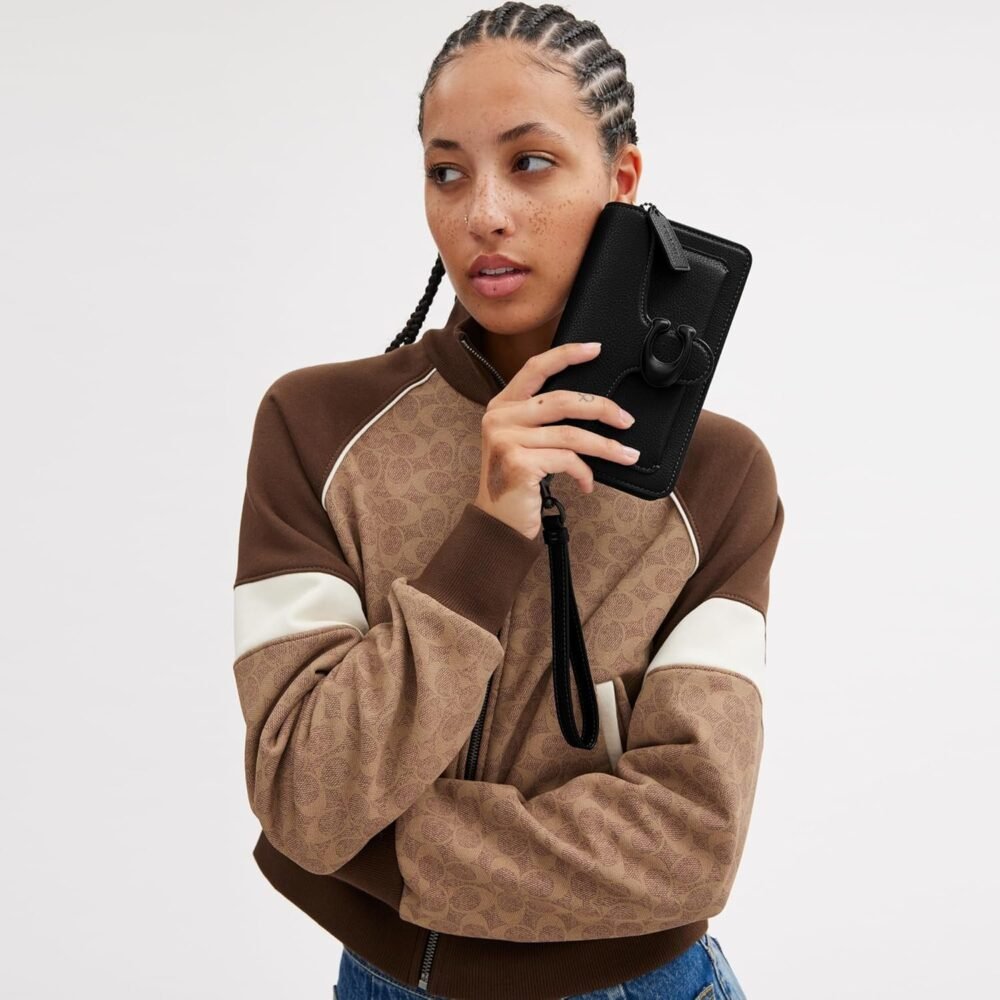 حقيبة "كوتش" "تابي" وريسلت للنساء - الصورة 5